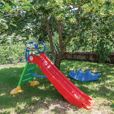 Semesterbostad Three-bedroom In Rastovac *