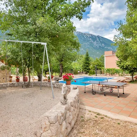 Three-bedroom In Rastovac * Zagvozd
